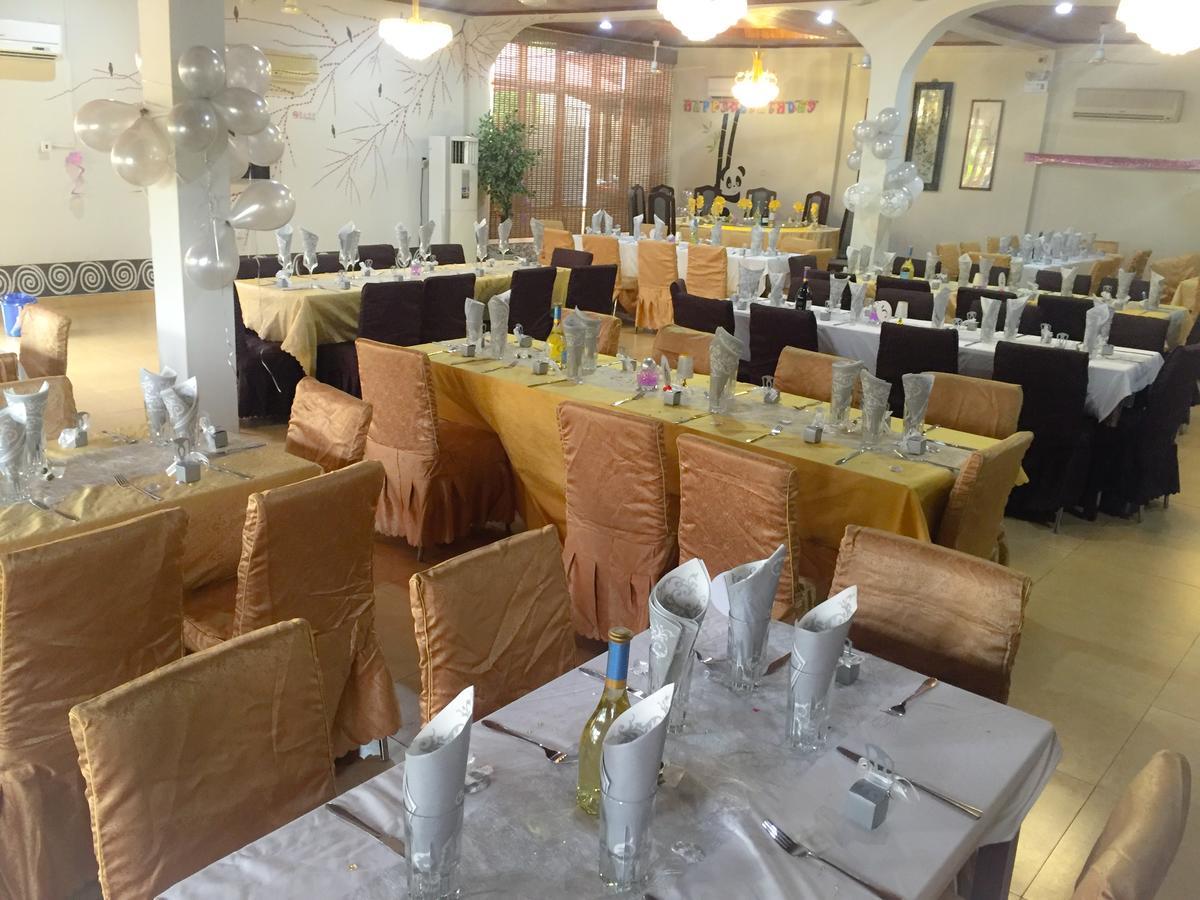 Sweet Garden Hotel Кумасі Екстер'єр фото