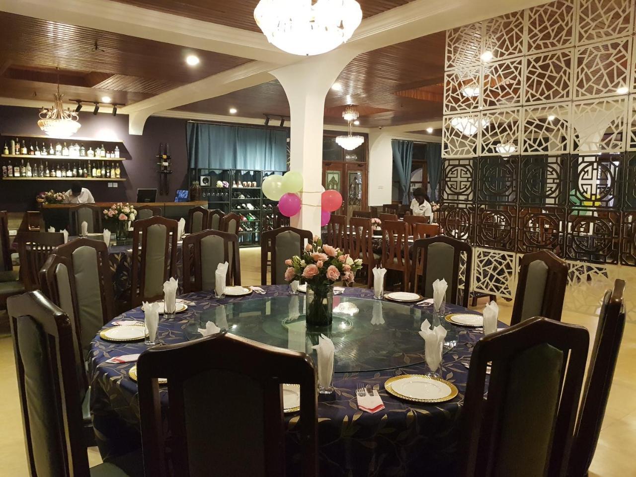 Sweet Garden Hotel Кумасі Екстер'єр фото